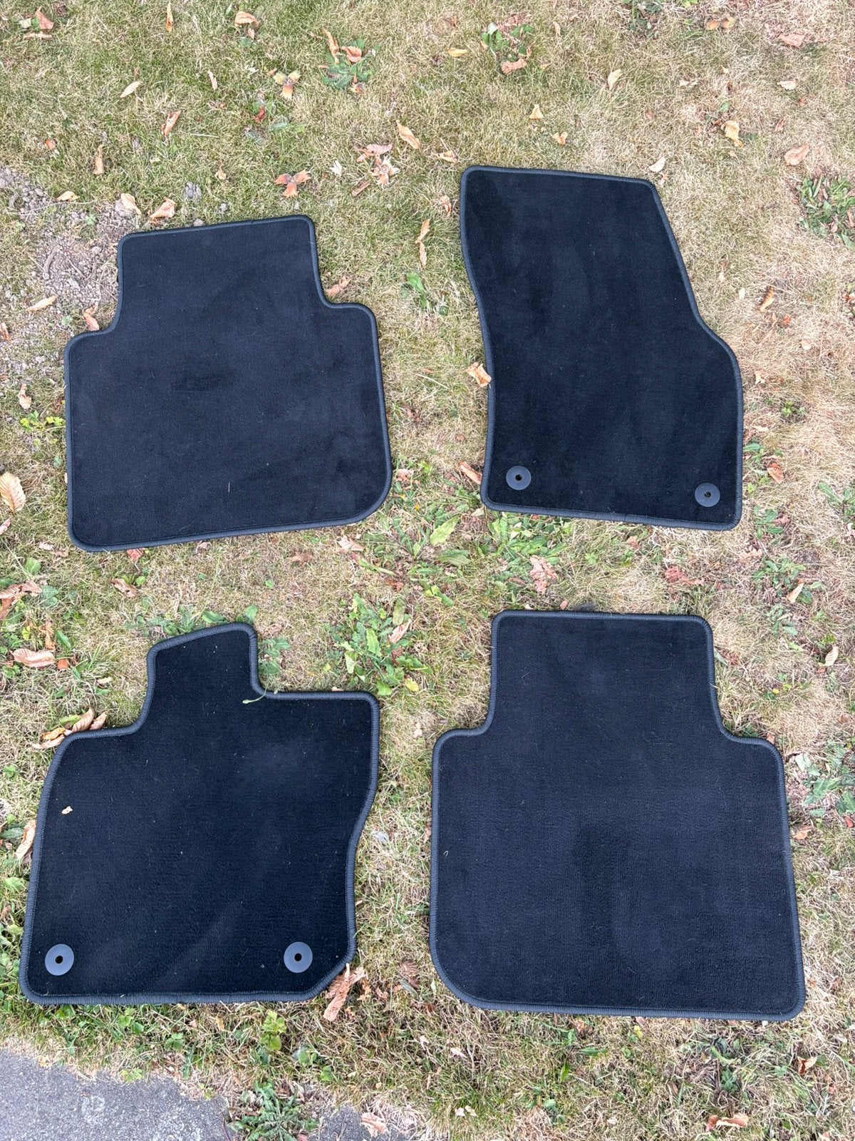 Tapis de sol Skoda Kodiaq, Enlèvement, Comme neuf