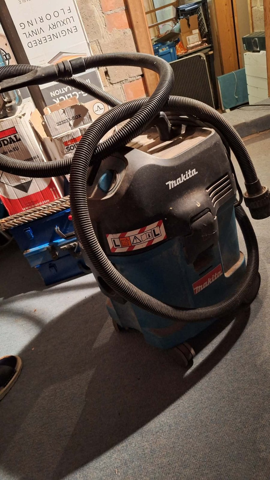 Makita Stofzuiger, Bricolage & Construction, Matériel de nettoyage, Enlèvement, Utilisé