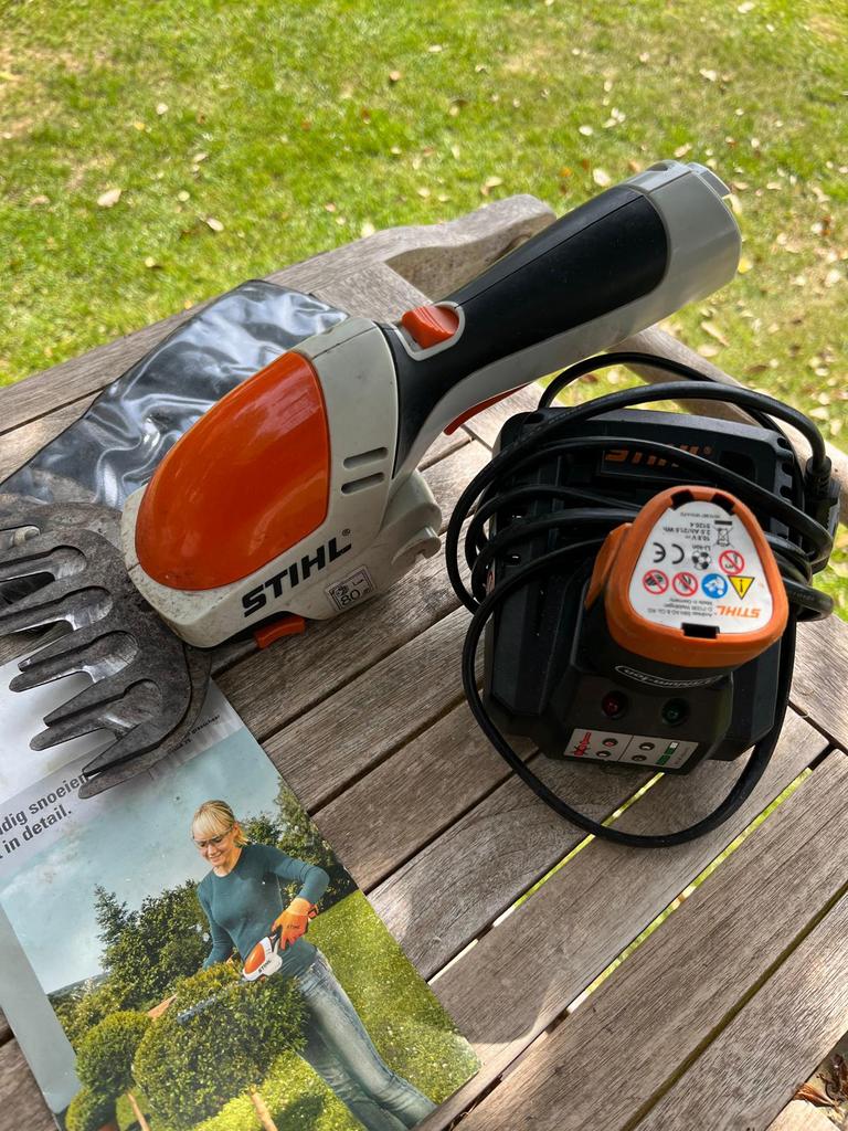 Sécateur Stihl, Enlèvement, Comme neuf