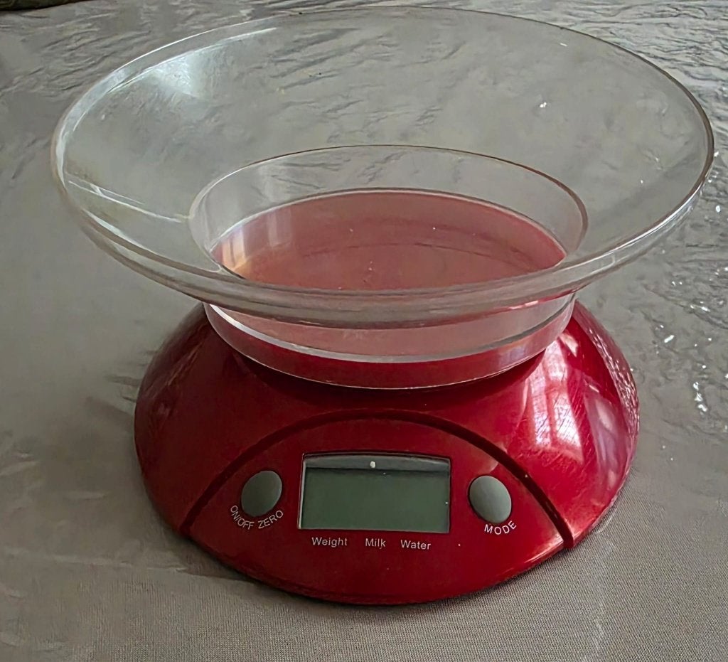 pèse aliments rouge avec récipient transparent, Enlèvement, Utilisé, Autres types, Autres styles