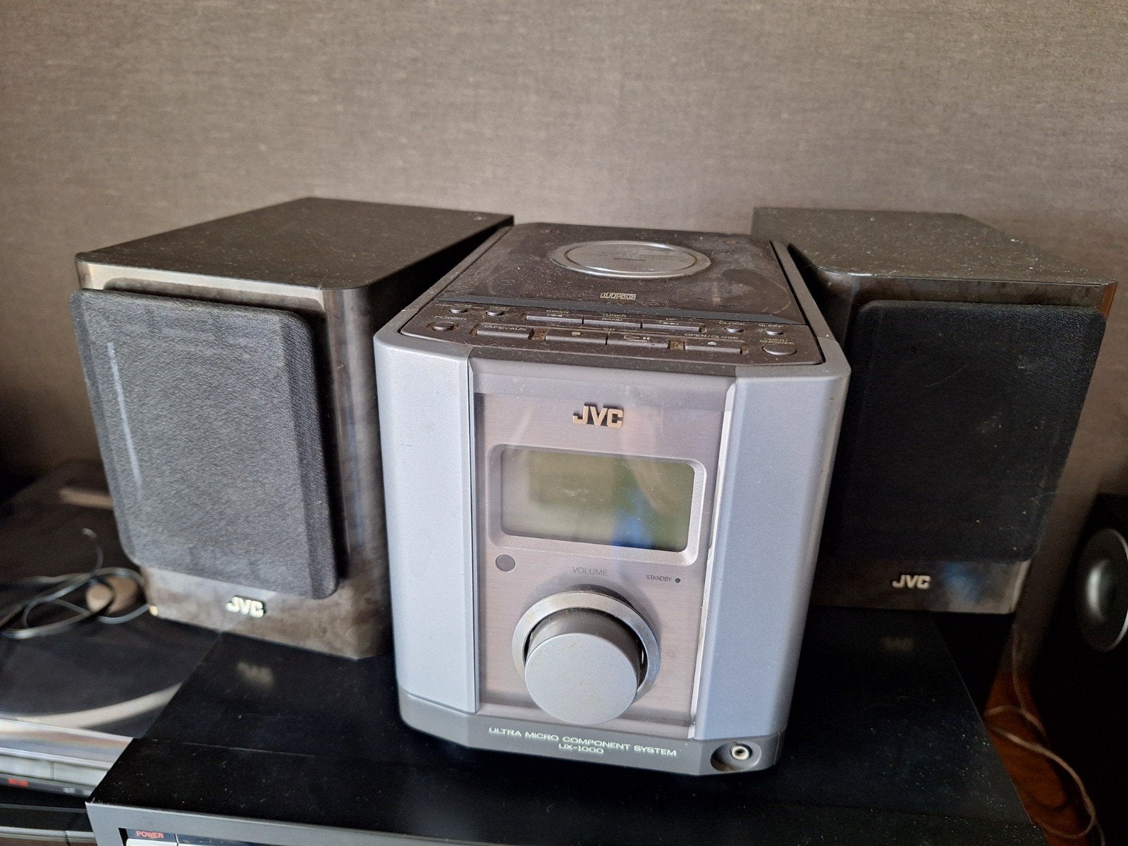 JVC UX-1000 micro hifi set + 2 originele speakers, Enlèvement, Lecteur CD, JVC