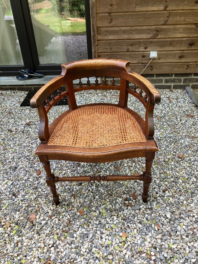 stoel, Bruin, Hout, Zo goed als nieuw, Eén