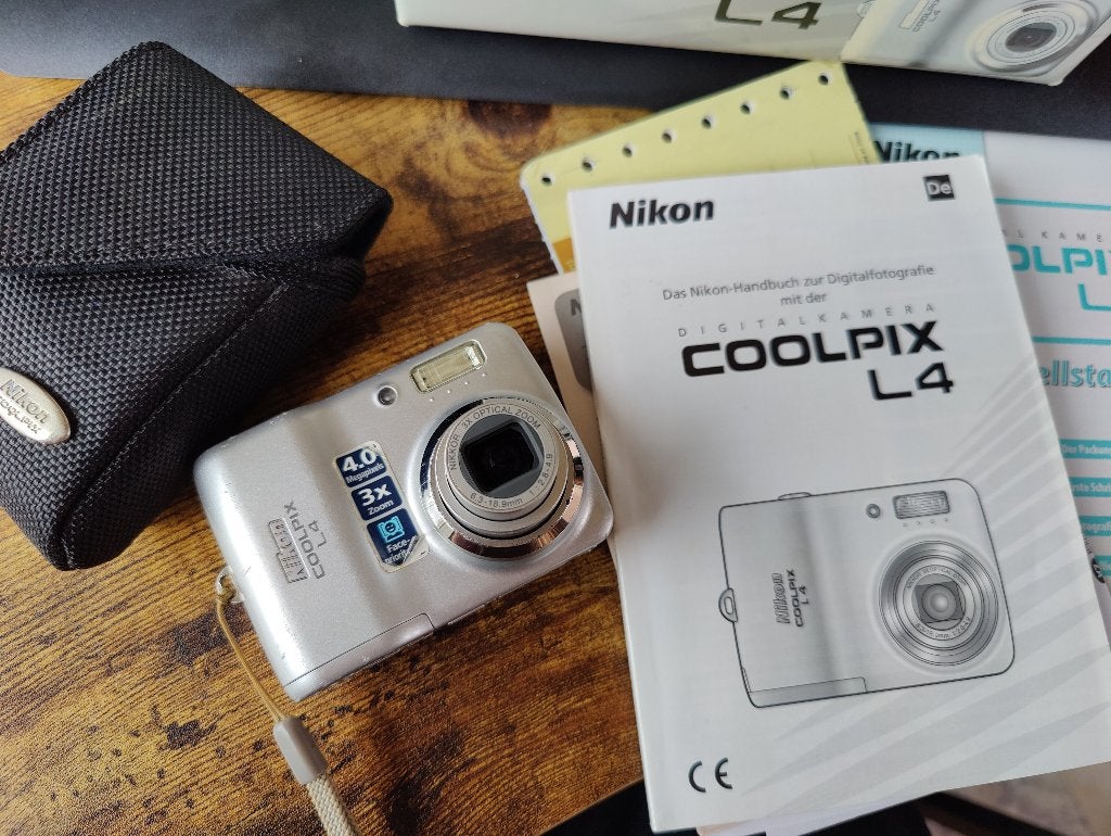 Nikon Coolpix L4 – compleet pakket in mooie staat, Ophalen, Compact, Zo goed als nieuw, Nikon