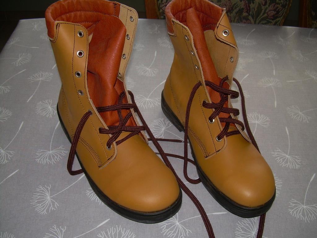 schoenen 44, laarzen 45, lederen riem 5cm, veiligheids riem, Enlèvement, Neuf