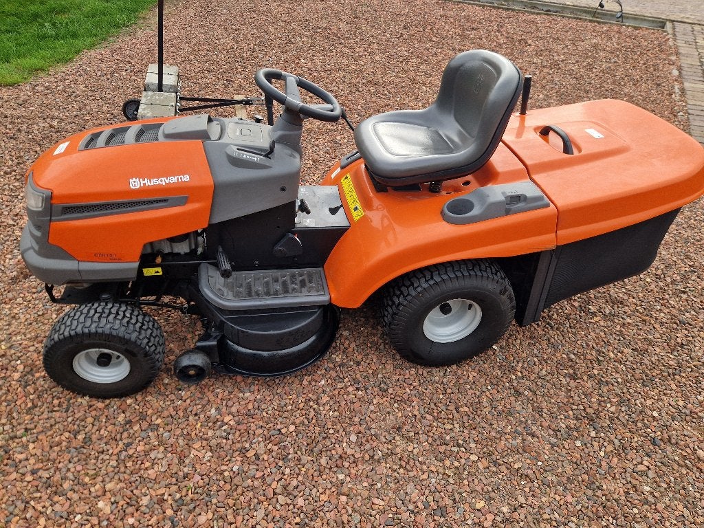 Zitmaaier Husqvarna, Jardin & Terrasse, Tondeuses à gazon à essence, Utilisé, Tondeuse sur coussin d'air, Enlèvement