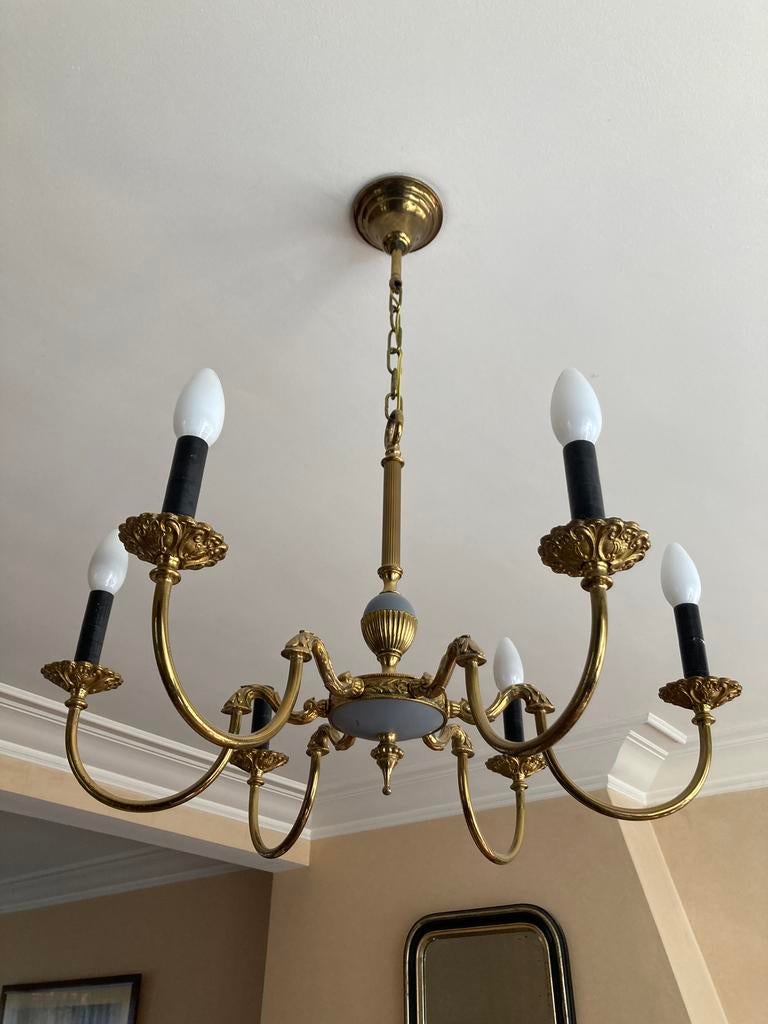 Klassieke kroonluchter met bronzen en keramische effecten, Ophalen, Gebruikt, Metaal