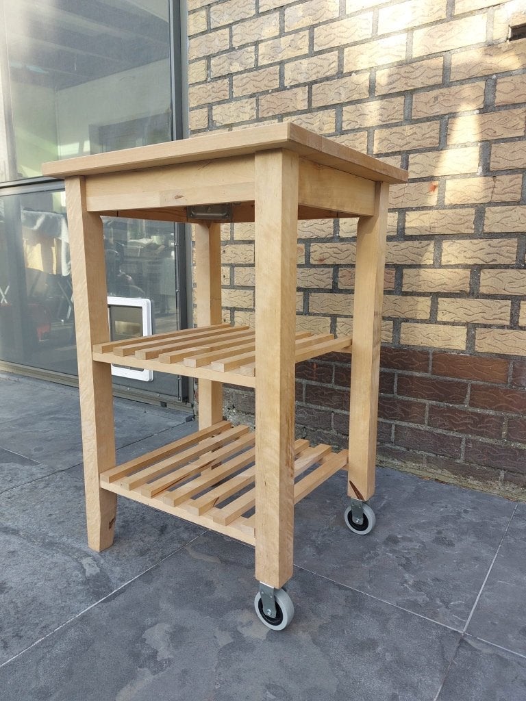 Table à roulettes en bouleau massif, Maison & Meubles, Enlèvement, Utilisé