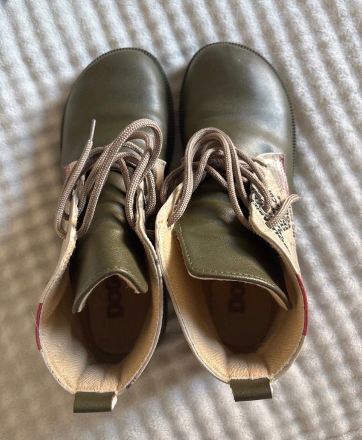Chaussure DOGO pointure 40, Ophalen, Zo goed als nieuw