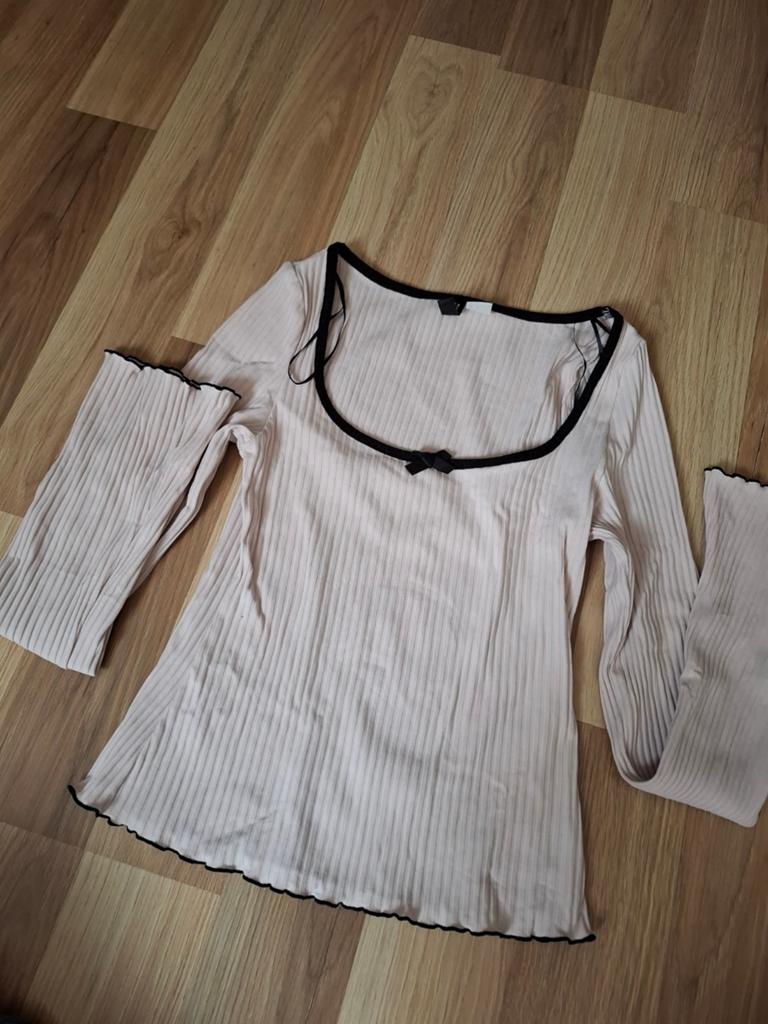 Schattig roos topje met zwarte strik, H&M, Verzenden, Zo goed als nieuw, Lange mouw