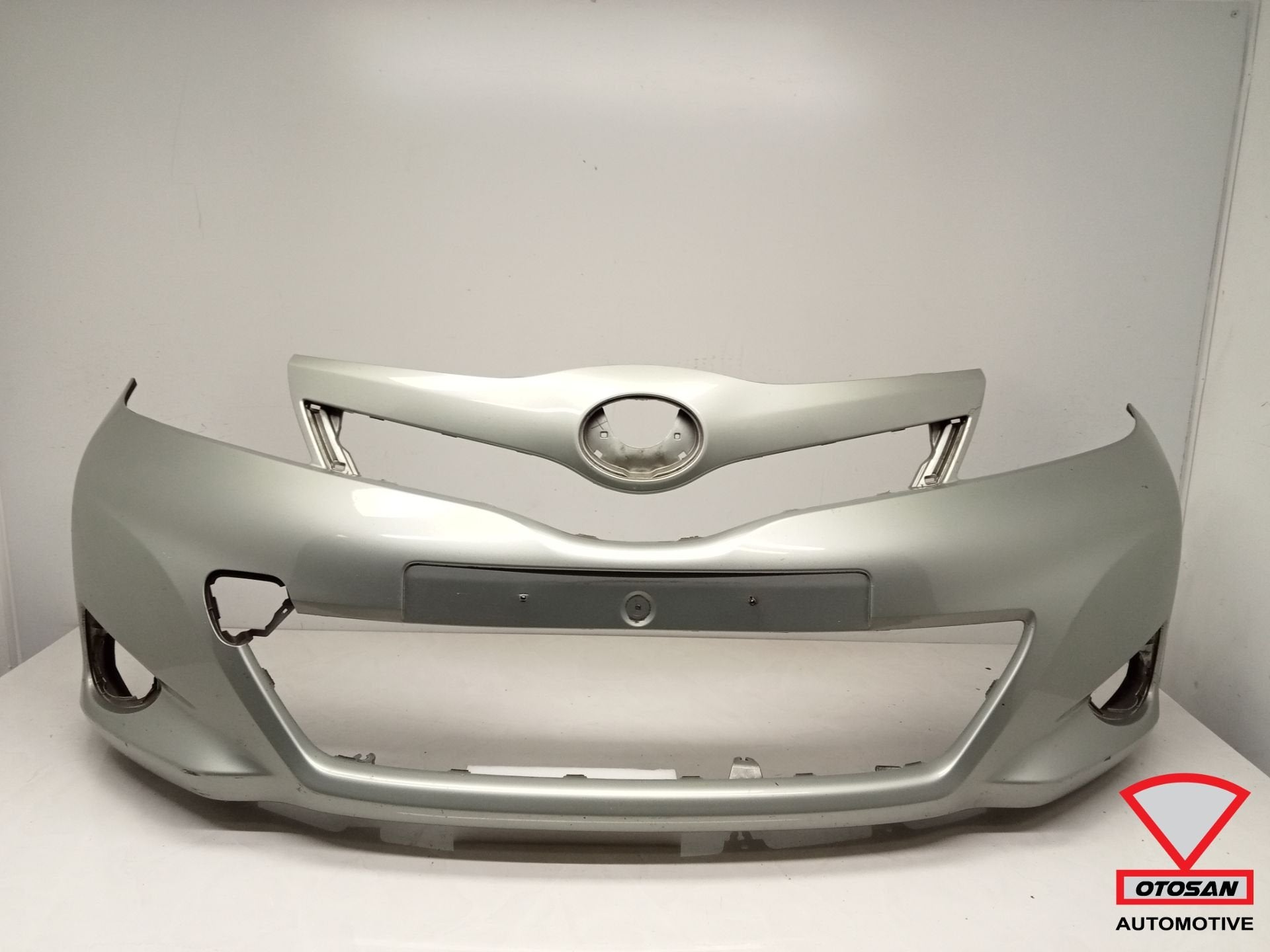 Pare-chocs avant d'origine pour Toyota Yaris P13 2011-2014, Info@toyota.co.jp, Pare-chocs, Toyota Motor Corporation, Toyota-Cho 1
471-8571  Toyota City