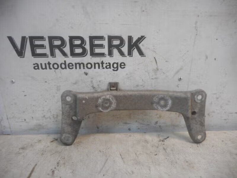 VERSNELLINGSBAKSTEUN ACHTER 3 serie (E90) (22-326778060), Gebruikt, Ophalen of Verzenden, Petuelring 130 80809 München, DE, BMW