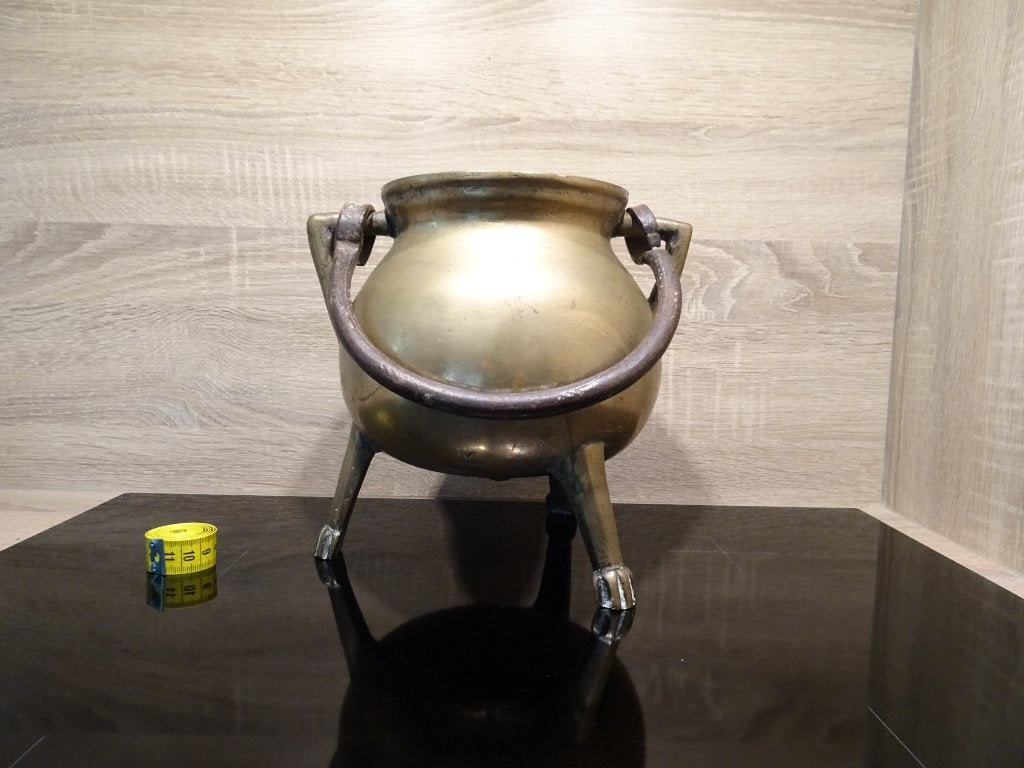 Marmite à raisin en bronze antique, XVIIe siècle, Enlèvement ou Envoi, Bronze