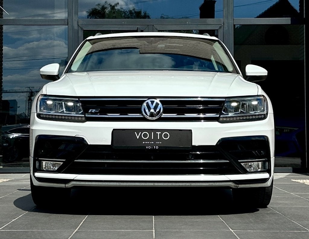 Volkswagen Tiguan 1.4TSI R-LINE/PANO/360CAM/ACC/LED/MEMORY, Auto's, Voorwielaandrijving, Dealer onderhouden, 1800 kg, 4 cilinders