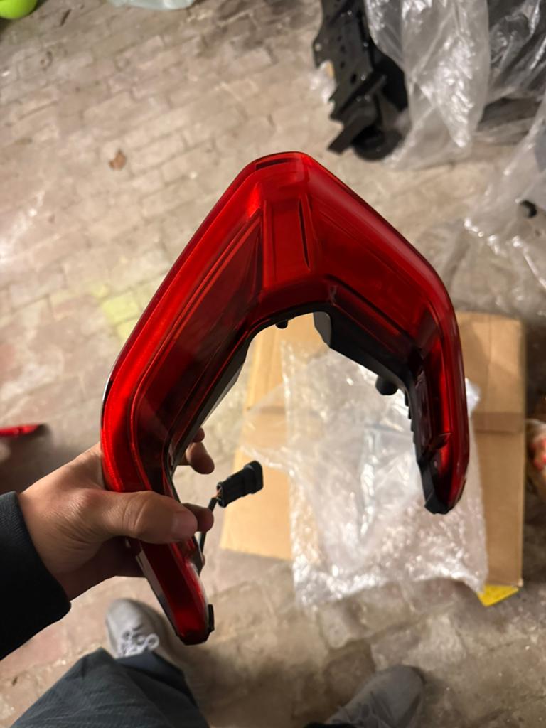 Ducati panigale V4 2021 originele onderdelen, Motoren, Ophalen