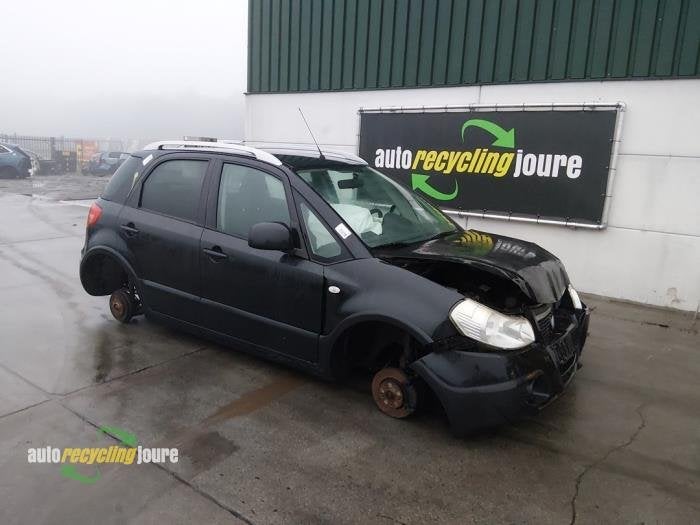 Pare-brise d'un Fiat Sedici, -, -, 3 mois de garantie, Utilisé