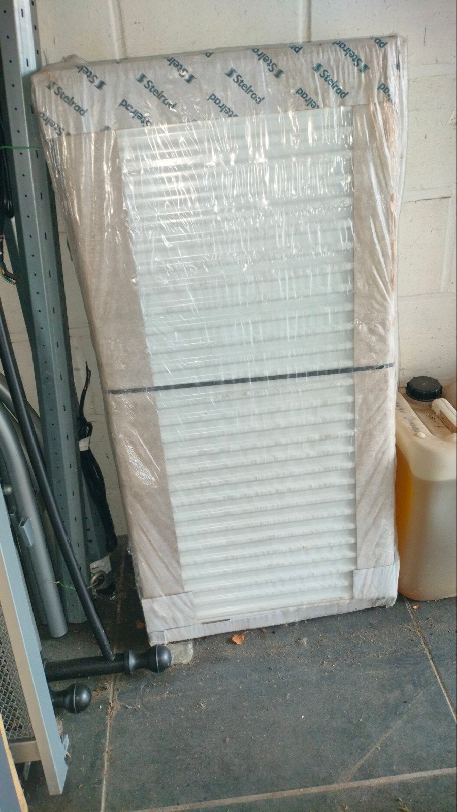 Paneelradiator
Stelrad Novello 8 Paneelradiator, T22,, Bricolage & Construction, Enlèvement