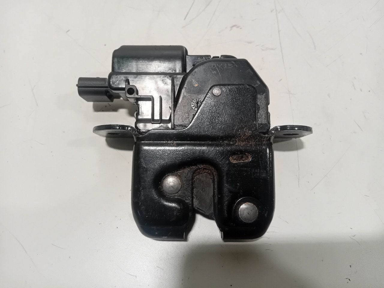Slot mechaniek kofferdeksel achterklep elektrisch Renault Mé, Onderdelen@venauto.nl, Van der Ven Autorecycling B.V., Gebruikt