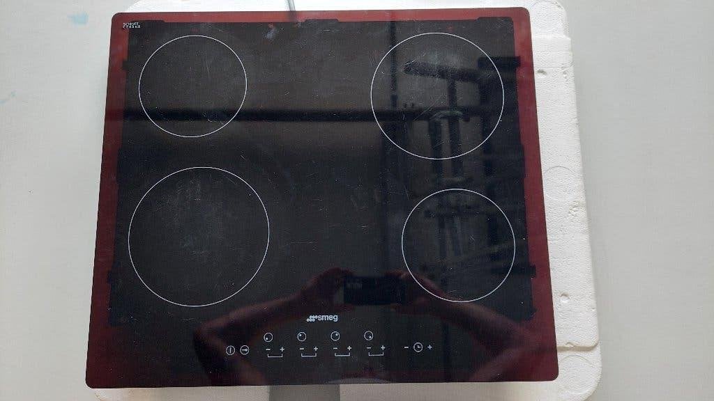 Keramische kookplaat SMEG SE2640TD2, Elektronische apparatuur, Ophalen, Gebruikt, Keramisch, 4 kookzones