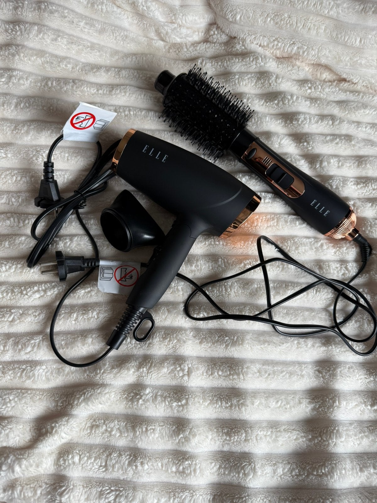 Haardroger en borstel Elle, Bijoux, Sacs & Beauté, Enlèvement ou Envoi, Comme neuf, Sèche-cheveux