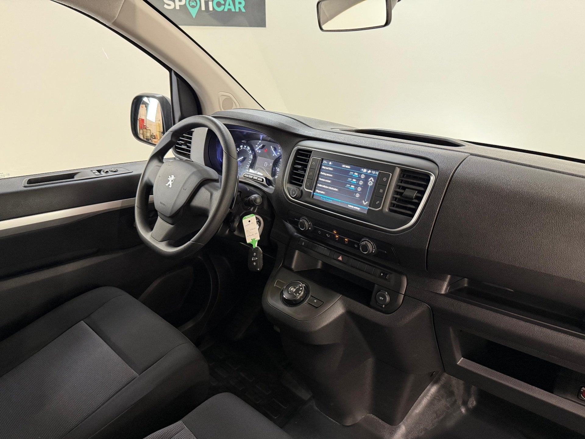 Peugeot Expert Dubbele Cabine 2.0 BlueHDi 145 pk EAT8 - TREK, Auto's, Automaat, https://public.car-pass.be/vhr/a9292717-70fd-444d-83ce-aab5277fbcca