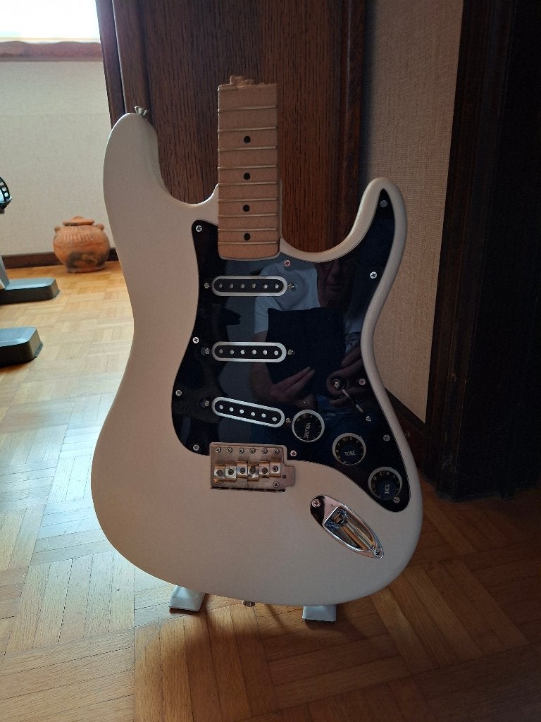 Originele lamp, Musique & Instruments, Instruments à corde | Guitares | Électriques, Enlèvement, Neuf, Solid body, Autres marques