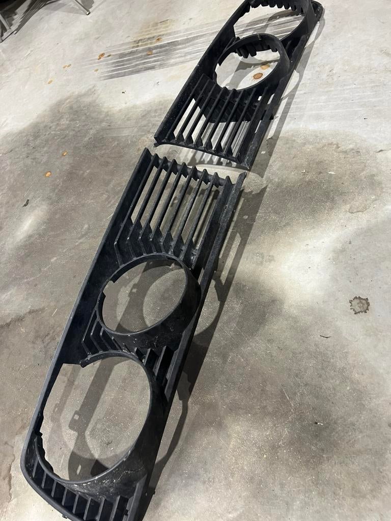 Bmw e28 grill L + R, Enlèvement, BMW