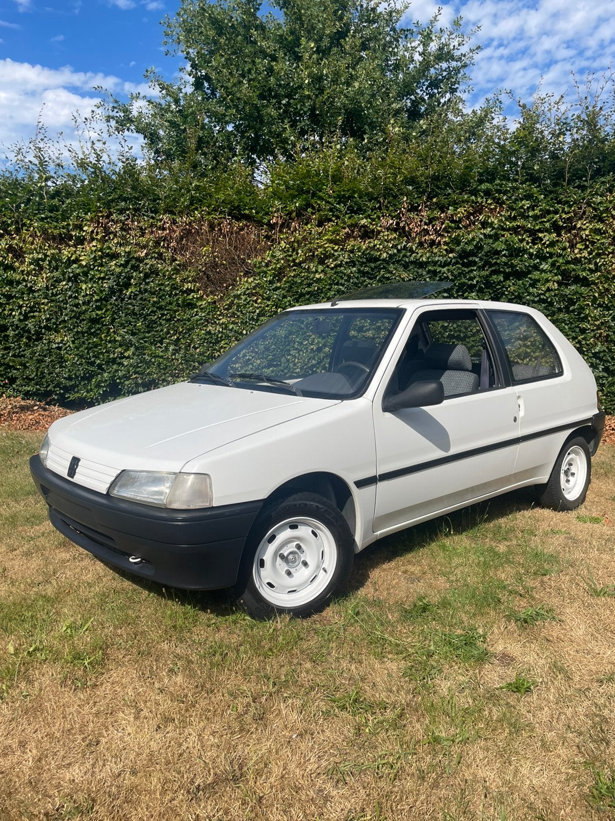 Peugeot 106 1.4 XND, Autos, Achat, Boîte manuelle, Toit ouvrant, Particulier