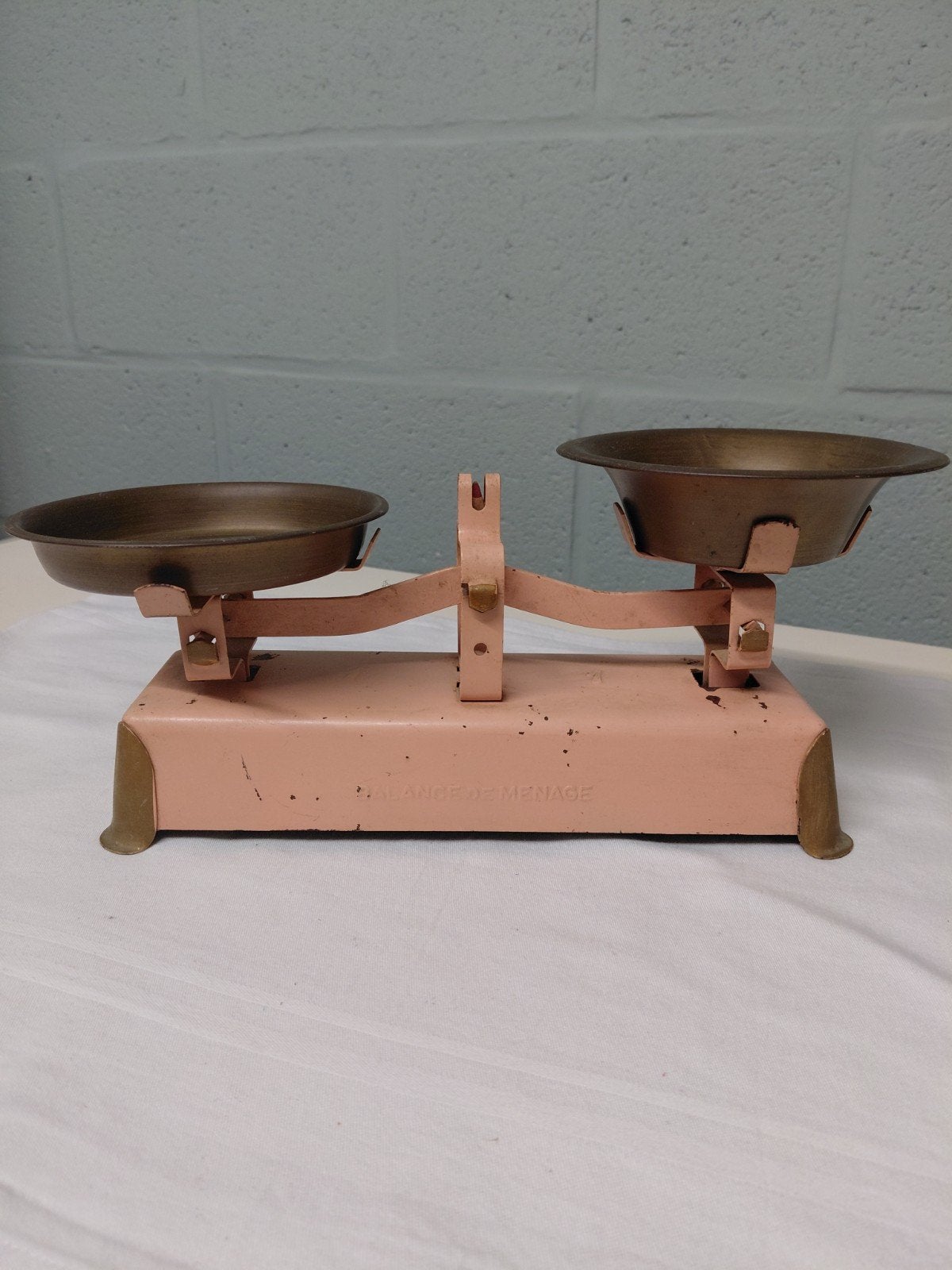 Ancienne balance de ménage vintage rose, Enlèvement ou Envoi