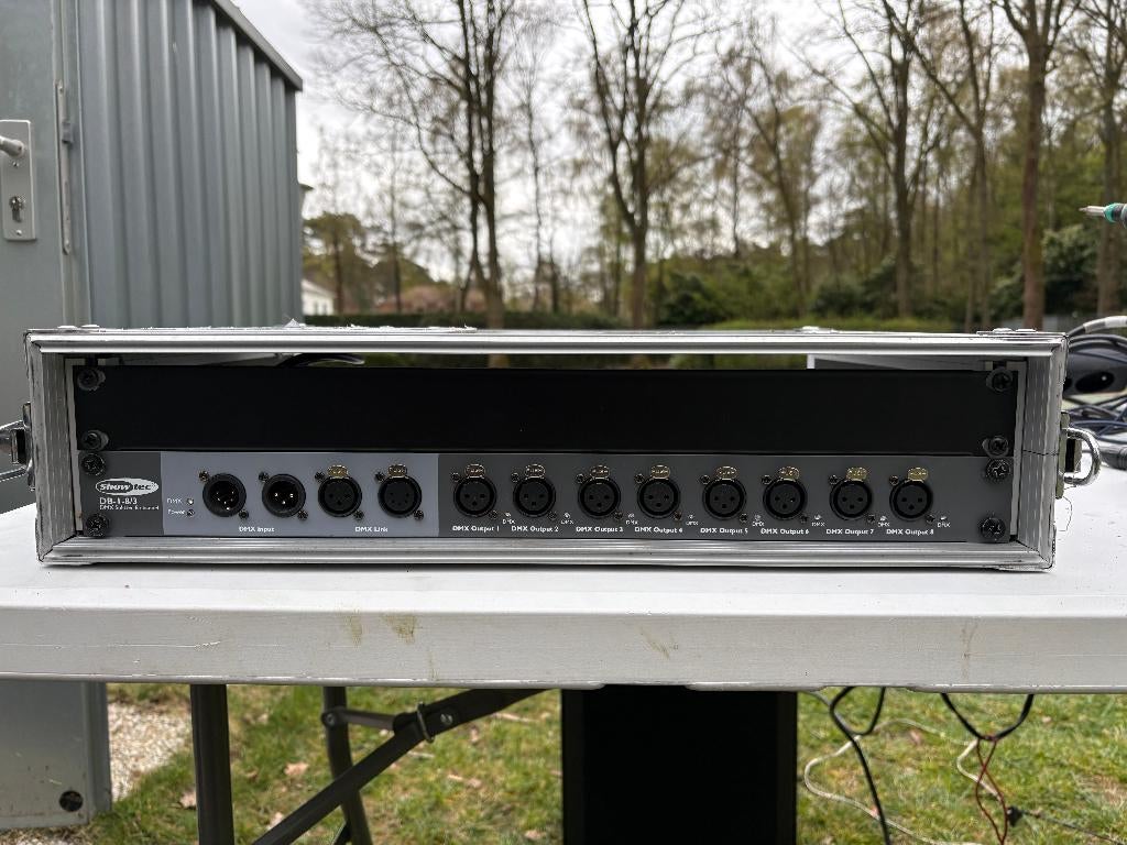 Showtec DB-1-8 DMX-512 booster/splitter, Muziek en Instrumenten, Ophalen, Zo goed als nieuw, Licht