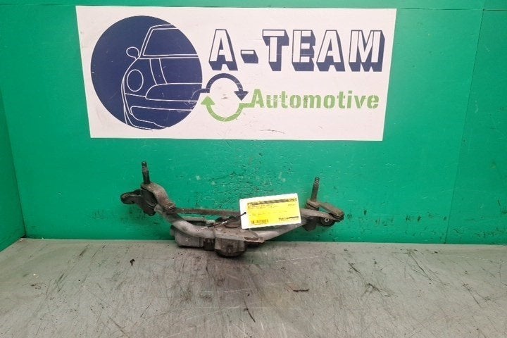 MOTEUR + TRINGLERIE ESSUIE GLACE AVANT Twingo II (CN), Robert Bosch AG, Renault, Utilisé, Robert-Bosch-Allee 1
74232  Abstatt, DE