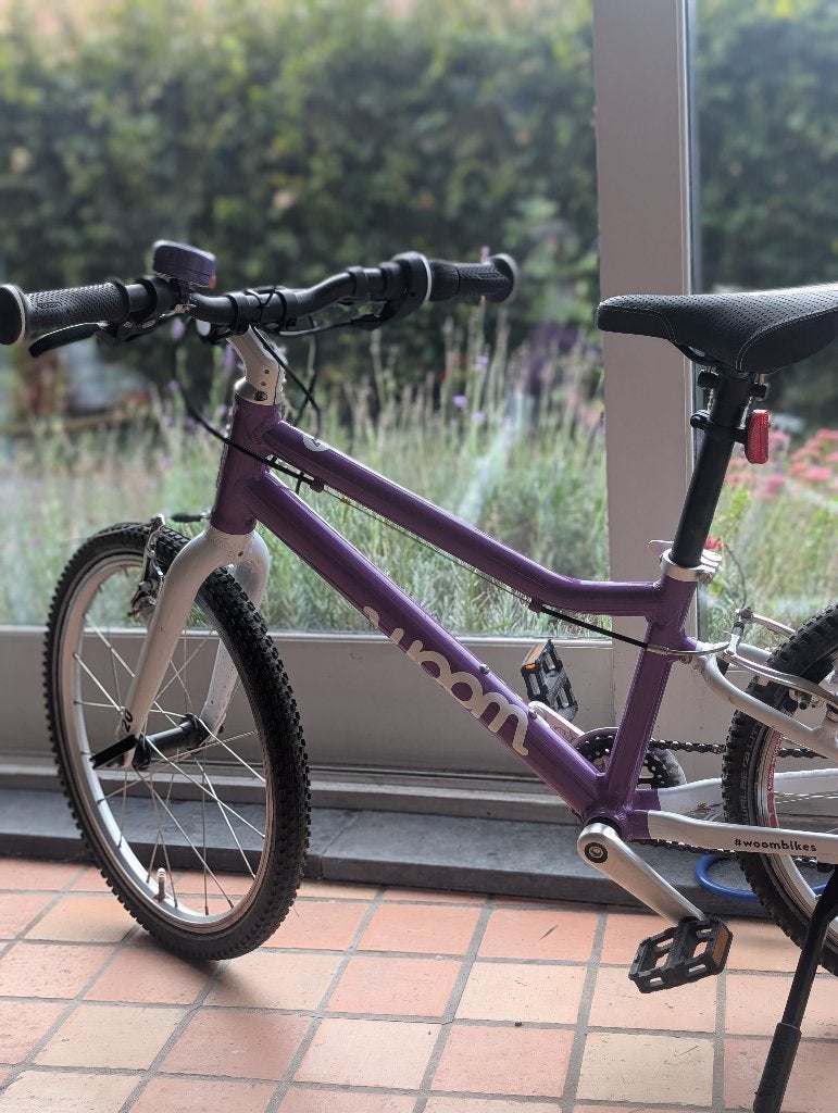 Kinderfiets woom 4, Ophalen, 20 inch of meer, Gebruikt, Woom
