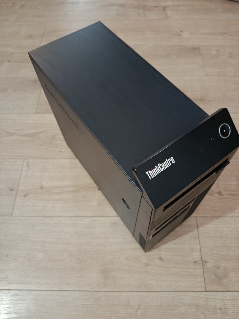 Lenovo thinkcenter i5 4th gen, Computers en Software, Desktop Pc's, Ophalen, SSD