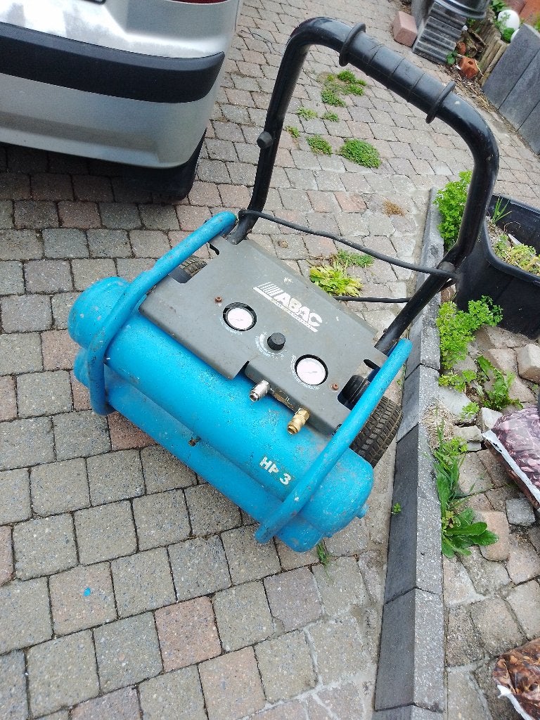 compressor, Doe-het-zelf en Bouw, Compressors, Ophalen, Gebruikt, 6 tot 10 bar, Minder dan 200 liter/min