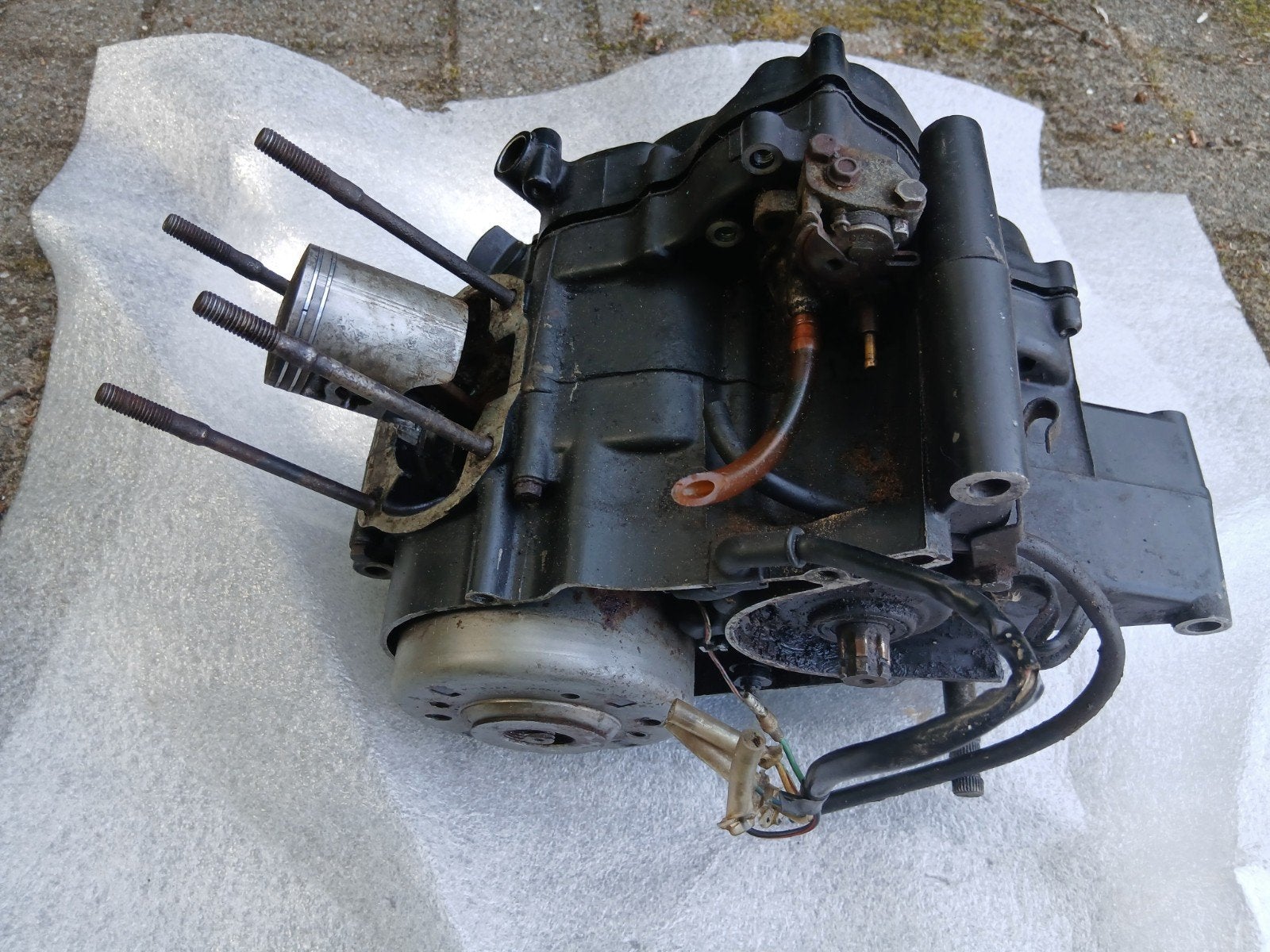 Bloc Honda MBX 80, Enlèvement, Bloc