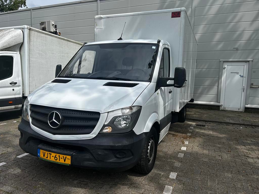 Mercedes Benz Sprinter 2018 DHOLLANDIA avec hayon, Autos, Camionnettes & Utilitaires, Euro 6, 3 places, Entretenue par le concessionnaire