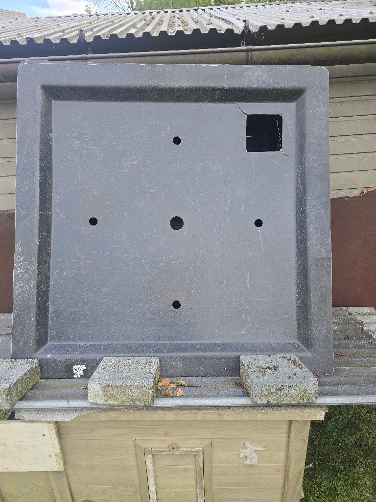Fonteinbak met deksel 127 op 127 cm ,30 cm diep, Tuin en Terras, Waterpartijen en Fonteinen, Ophalen, Gebruikt, Kunststof, Fontein