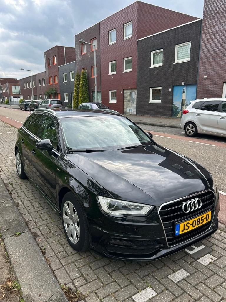 Audi A3 Sportback1.6TDI S line Edition Automaat Turbo defect, Autos, Cuir, Achat, Noir, 5 portes
