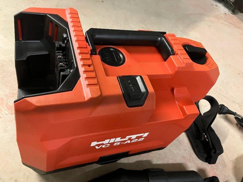 HILTI draadloze stofzuiger, compleet VC 5-A22, Zakelijke goederen, Machines en Bouw | Onderhoud en Reiniging, Ophalen of Verzenden