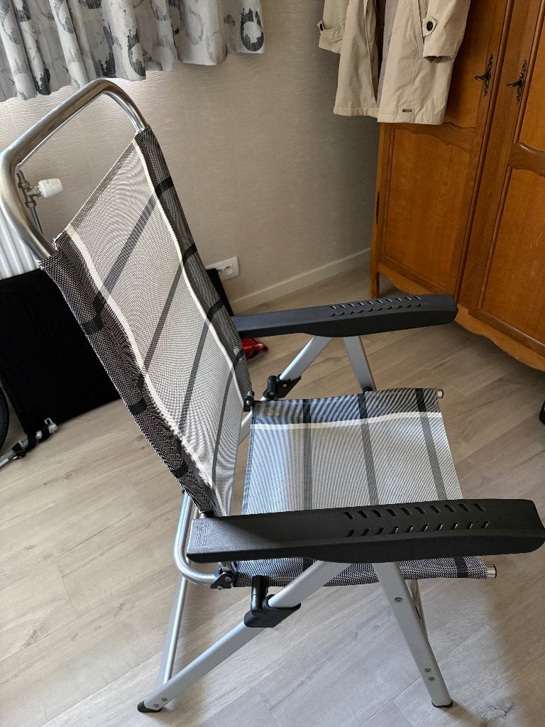 Chaise de camping confortable de haute qualité, Caravanes & Camping, Meubles de camping, Utilisé, Chaise de camping, Enlèvement