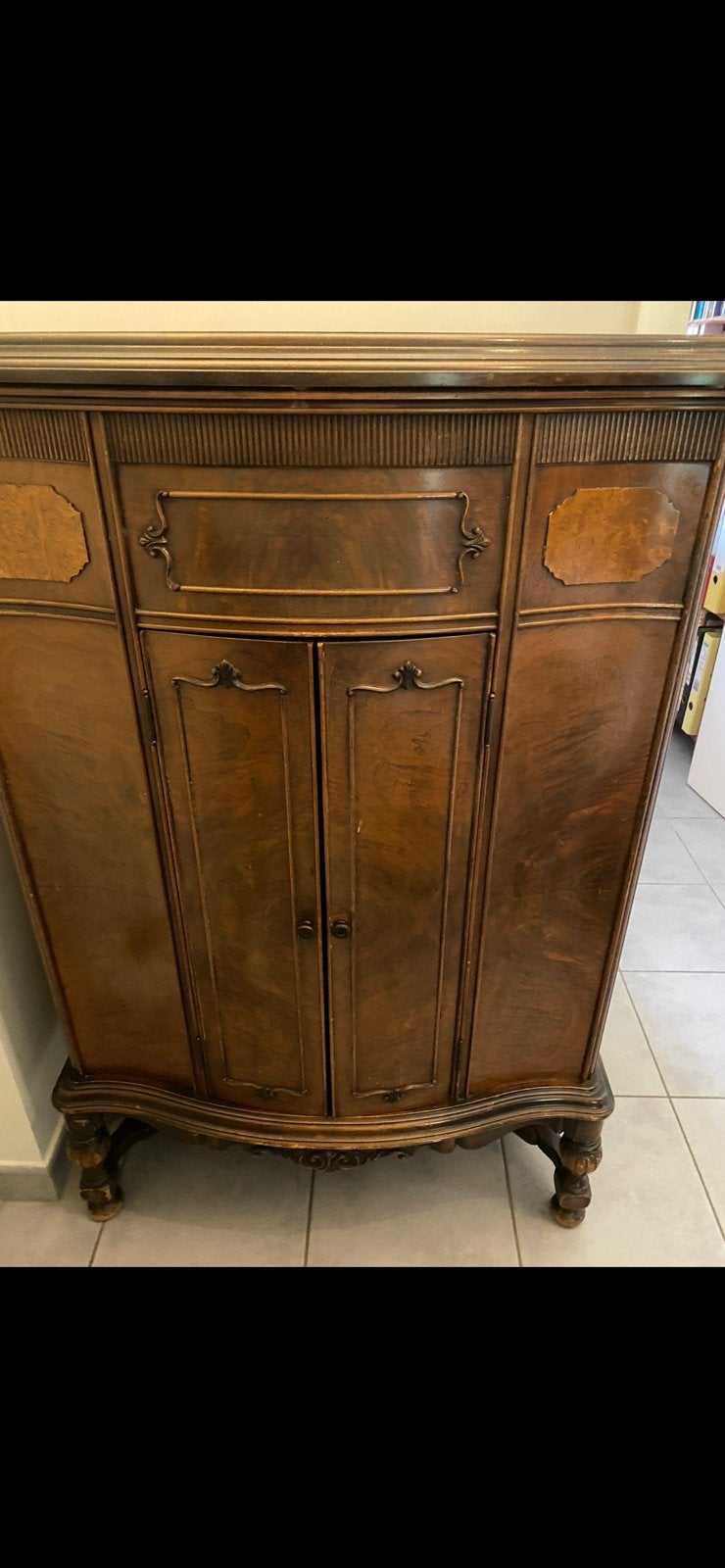 Ancien meuble à musique. Acajou, Enlèvement