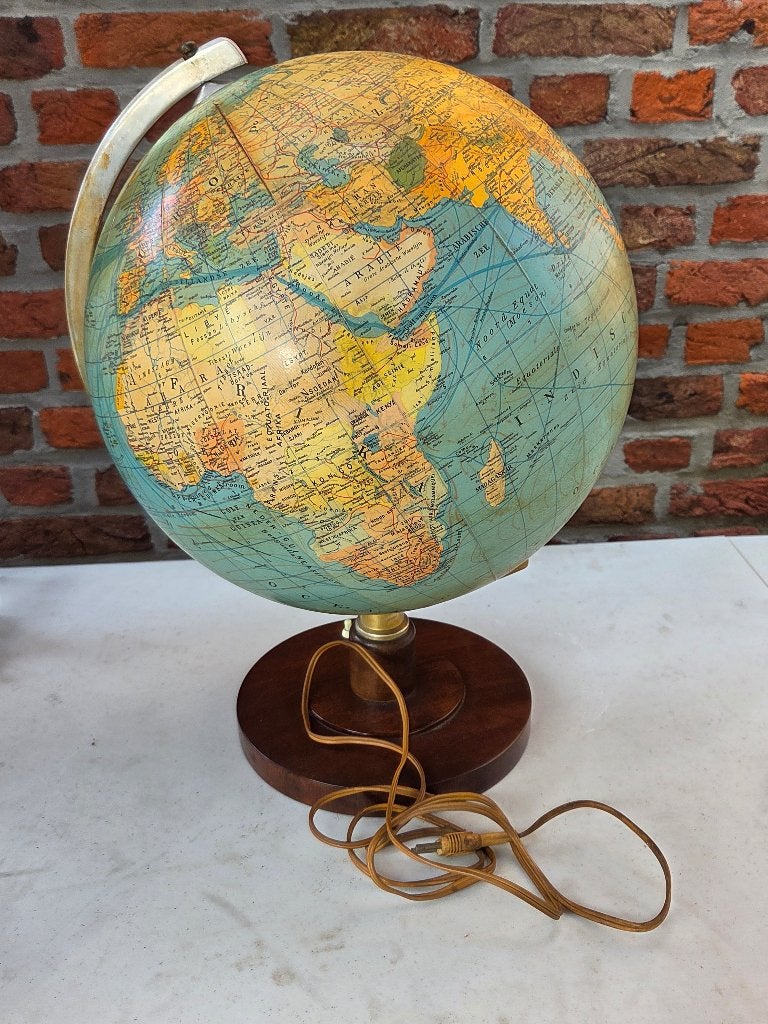 Vintage verlichte wereldbol/globe – houten voet – ca. 48 cm, Ophalen