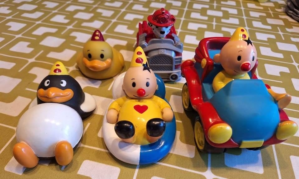 2 auto's van Bumba en Paw Patrol + badspeelgoed van Bumba, Ophalen of Verzenden, Gebruikt, Auto, Met wieltjes