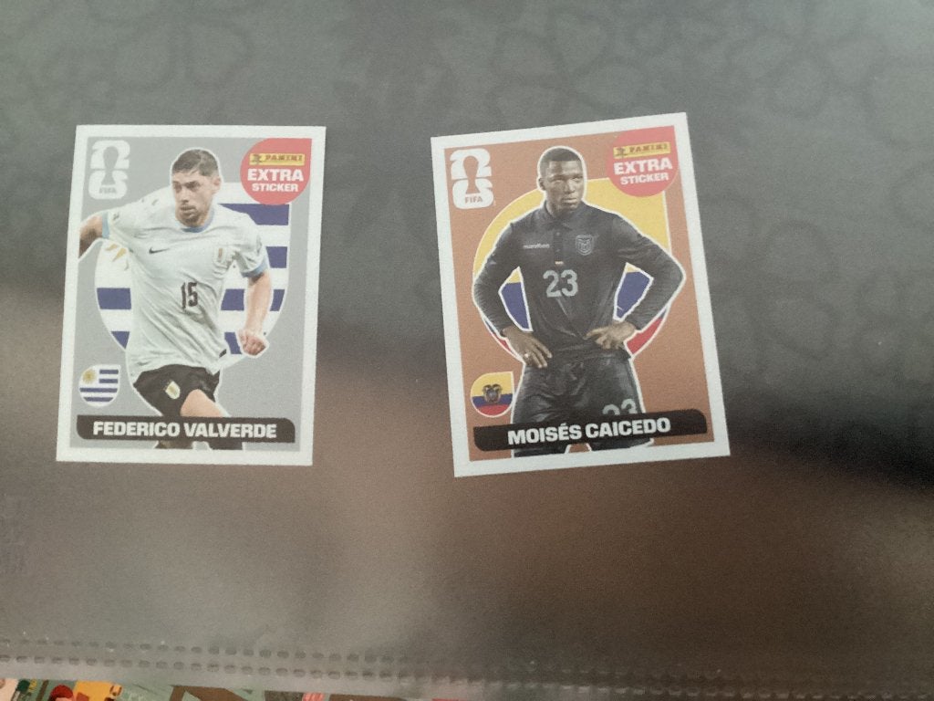 Panini extra stickers Valverde en Caicedo, Hobby en Vrije tijd, Verzamelkaartspellen | Overige, Nieuw, Losse kaart, Ophalen of Verzenden