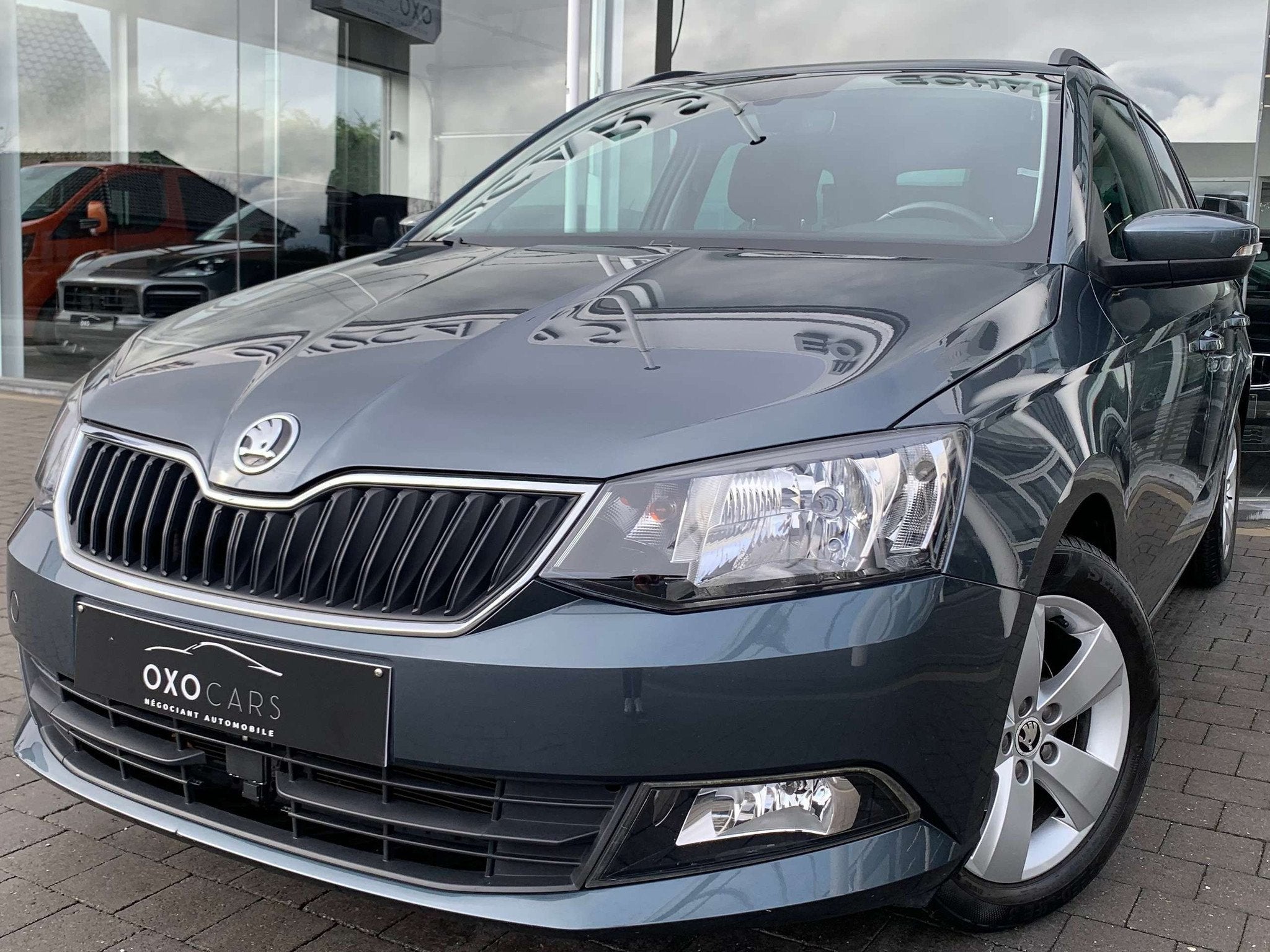 Skoda Fabia SW 1.2TSI 90CV / AIRCO / CRUISE / BLUETOOTH / PD, Autos, Skoda, 1197 cm³, Argent ou Gris, Achat, Euro 6