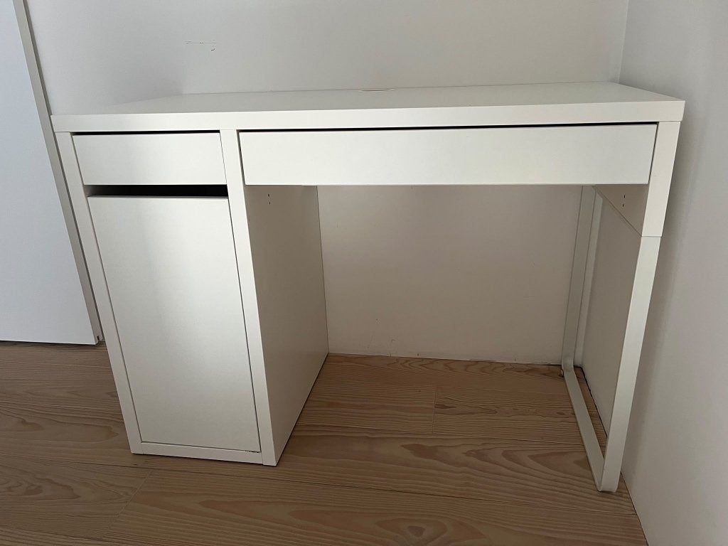 IKEA Bureau MICKE, 105 cm, 50 cm, Démontable, Comme neuf