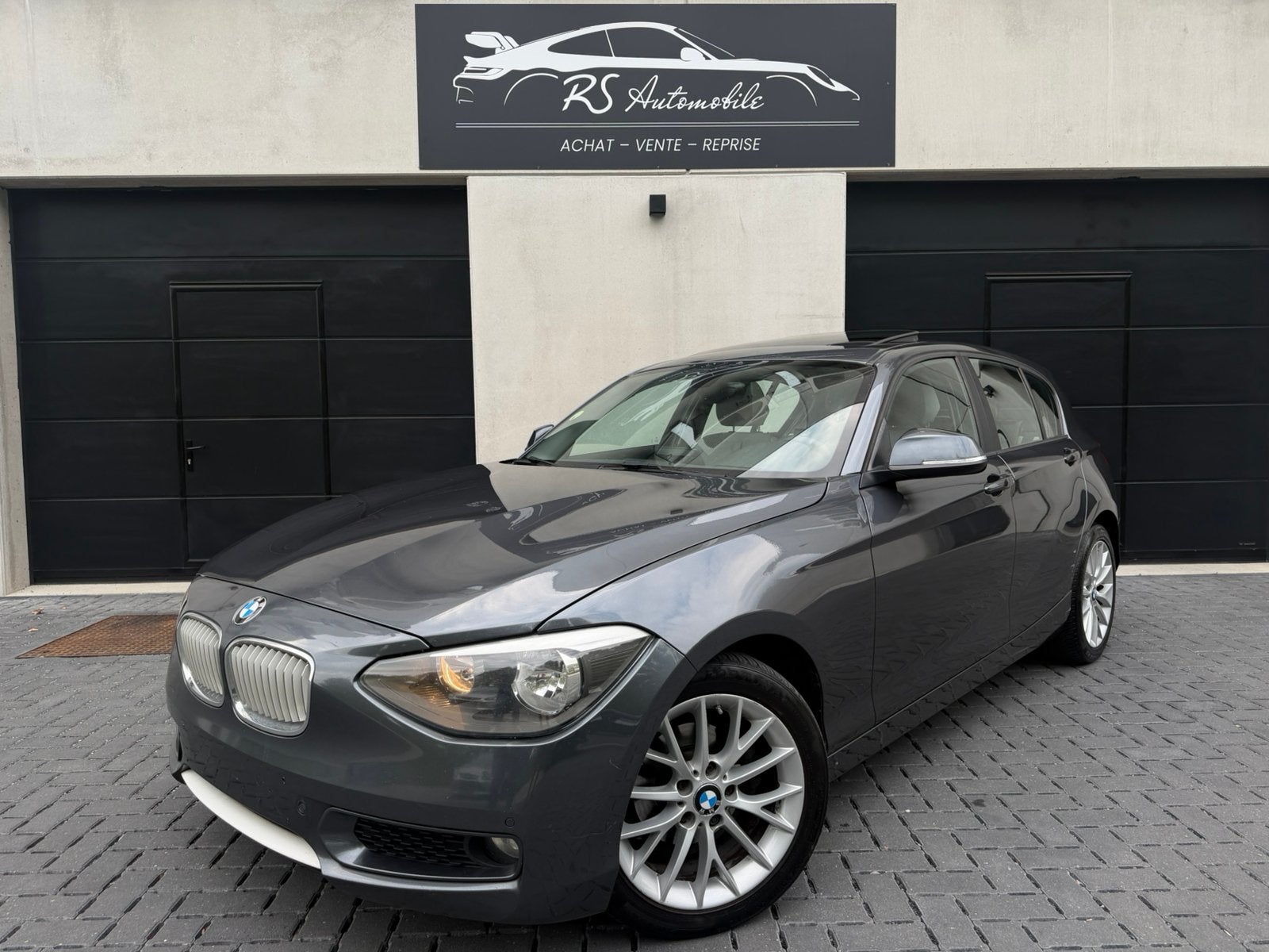 BMW 2014 116D boite manuelle roule très bien !, Auto's, BMW, Euro 5, 1 Reeks, Leder, Particulier