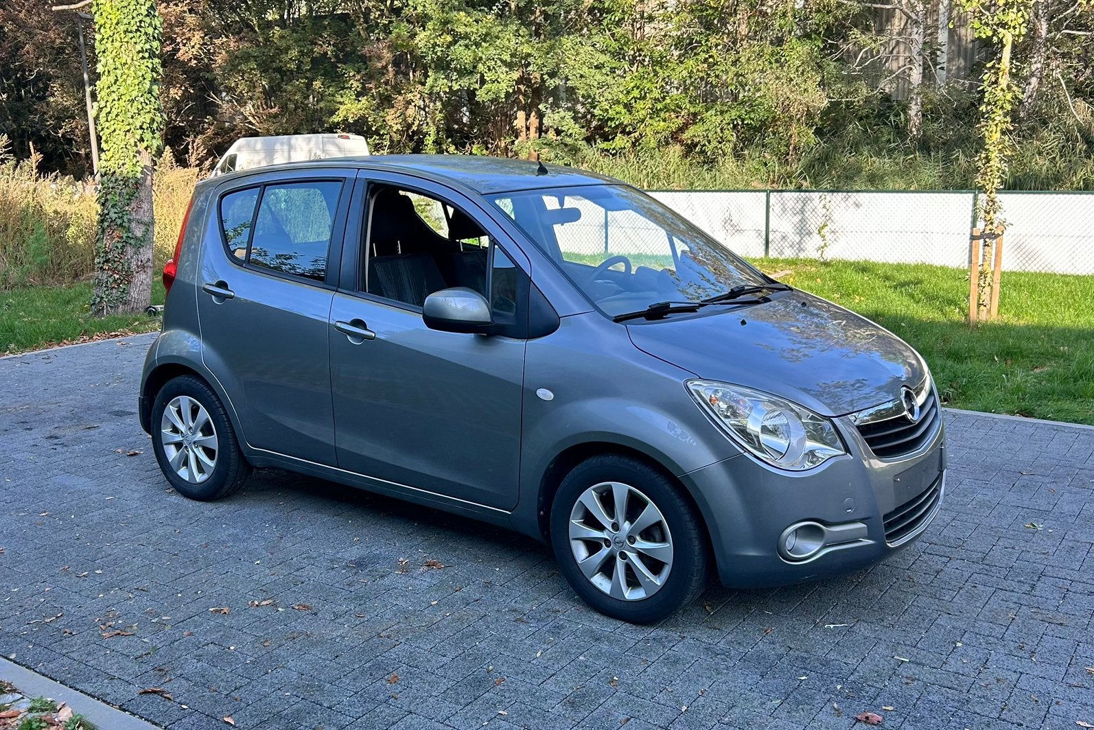 OPEL AGILA 2014 *AUTOMAAT* • 1.2BENZINE • 27.000KM •´, Autos, Achat, Automatique, Particulier, Essence