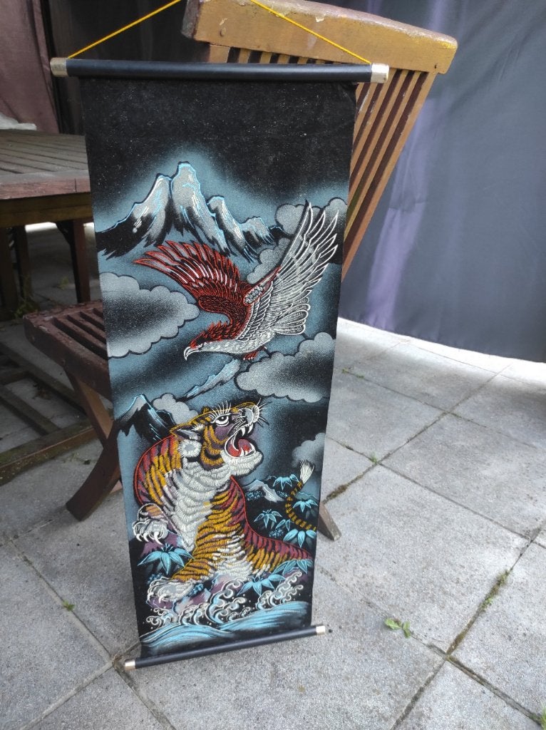 Vintage ophang scroll poster met tijger vogel bergen 1970, Collections, Posters & Affiches, Rectangulaire vertical, Animal et Nature