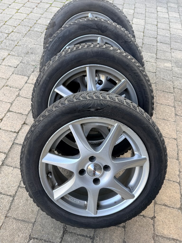 Winterwielen Dacia / Renault 195/55R16 met TPMS ventielen, Auto-onderdelen, Ophalen, 16 inch, Banden en Velgen, Winterbanden