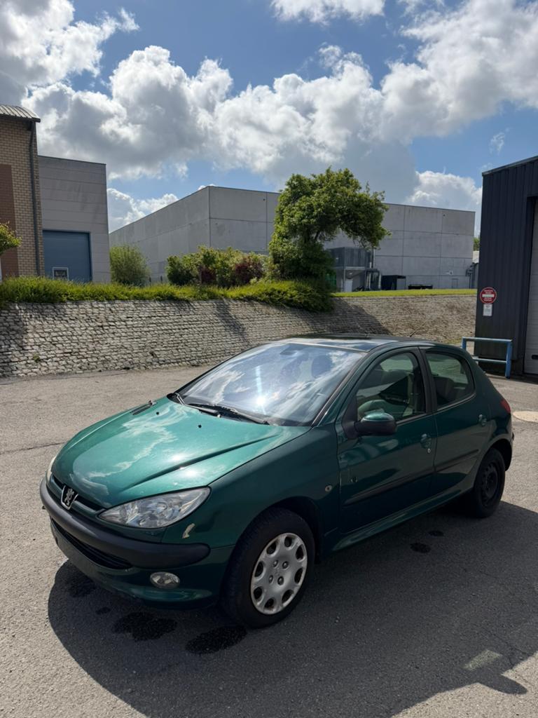 Peugeot 206 1,4ess airco 2001 5-deurs Dealer, Auto's, 1360 cc, 4 cilinders, Bedrijf, 5 zetels